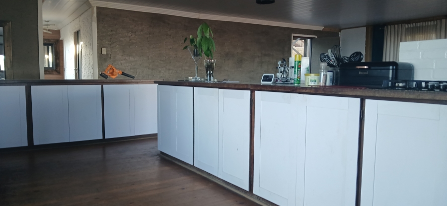 3 Bedroom Property for Sale in Dana Bay Western Cape